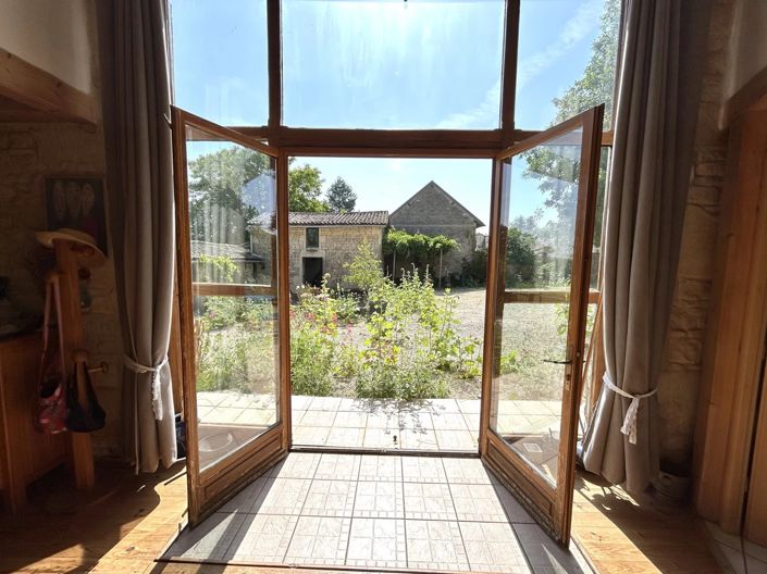 Image No.5-8 Bed Village House for sale