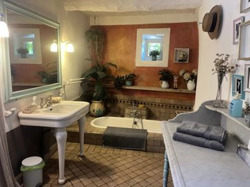 de7ca26e42efaa0e77cb2c7e93200373af6e7c4994192