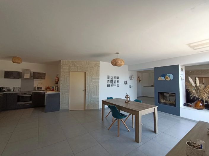 Image No.3-7 Bed House for sale