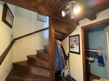 a52e85a2ef89032a546cc2ee826362bd5e1d726527192