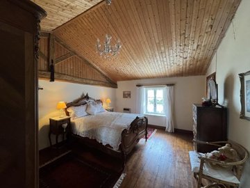 b638112565e9b38340e0c18856e1fbf663b4ded073192