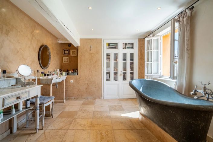 Image No.12-4 Bed House for sale