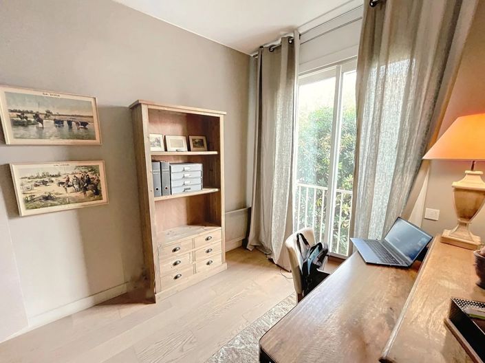 Image No.8-4 Bed House for sale