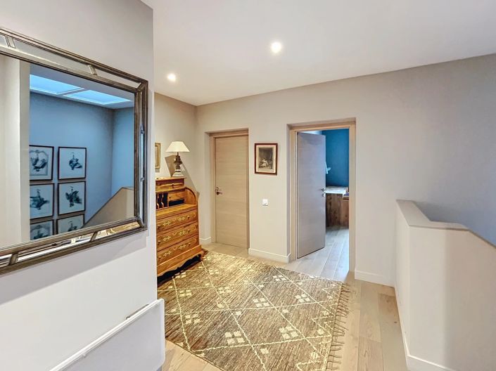 Image No.9-4 Bed House for sale