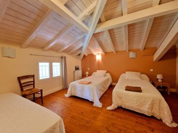 bcc765f80a3d45bc8882ba75c459e3d987d85aba97400