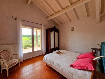 9b4269ca13fb040a3bbc3c8f237cf33c81ed106c3c400