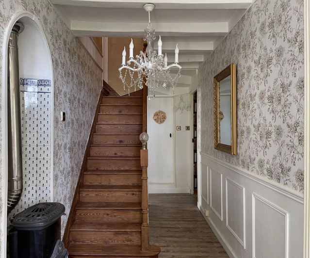 Image No.9-5 Bed House for sale