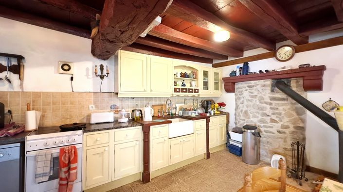 Image No.4-4 Bed Village House for sale