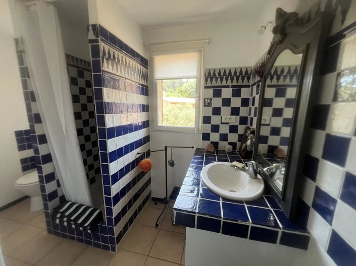 Image No.7-4 Bed House for sale