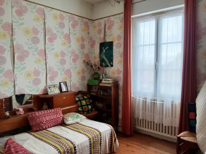 Image No.10-3 Bed House for sale