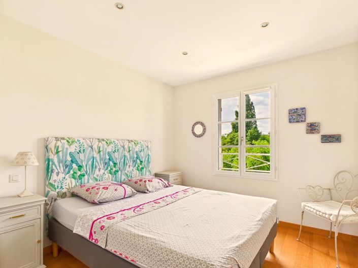 Image No.9-4 Bed House for sale