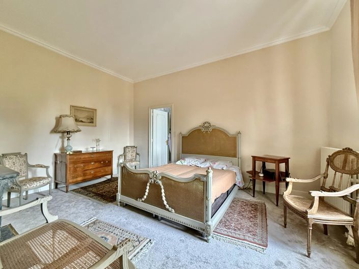 Image No.6-14 Bed House for sale