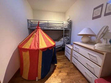 a891b81de8aaf51f9afe14e13c64b030a2d49a2fa6192