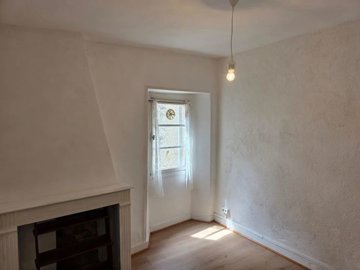 e24e1981874b55f4914720f28e1195a5bd6cb075cf160