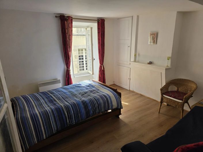 Image No.9-3 Bed House for sale