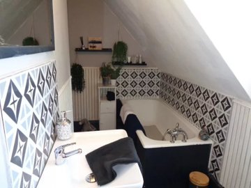 3300505118fe5b40f681ecd21aeb05ab9b62188dec640