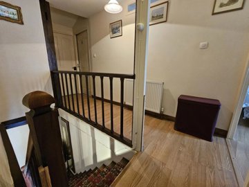 a08520d0f5ed33a36eb018f585f5962aa7ed8b9b43192