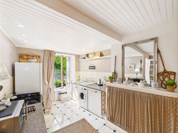 dbe5c12d6a10e1734bacde5584a0f12689ba317530192