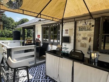 d717690811ceea231a3968f2982349d3a23b3e50a9192