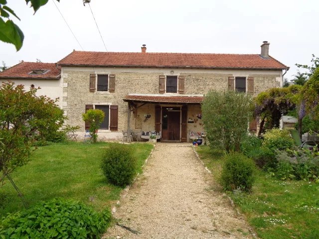 Image No.11-Maison de village de 4 chambres à vendre à Brioux-sur-Boutonne