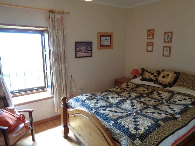 Image No.6-Maison de village de 4 chambres à vendre à Brioux-sur-Boutonne