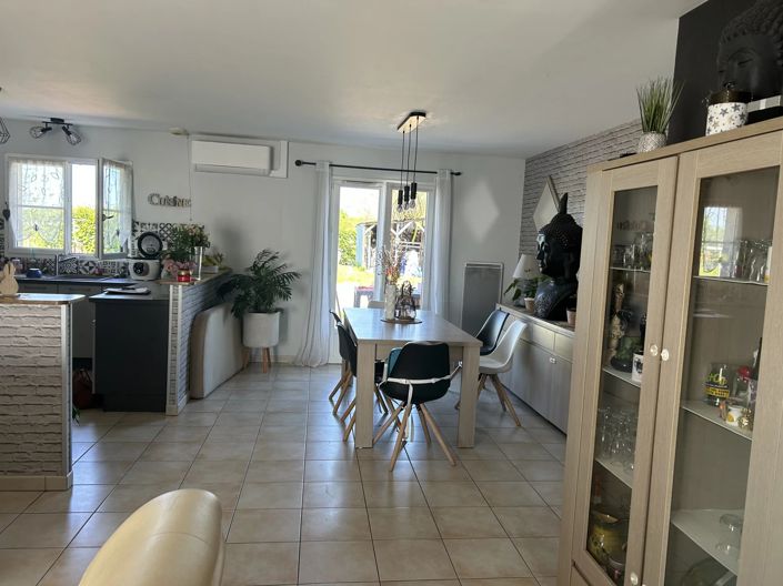 Image No.4-5 Bed House for sale