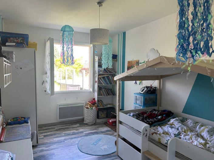 Image No.9-5 Bed House for sale