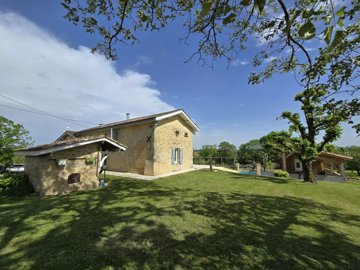 4d2c48989967129fb91e0f26ec3eb2017c35a72bf2400