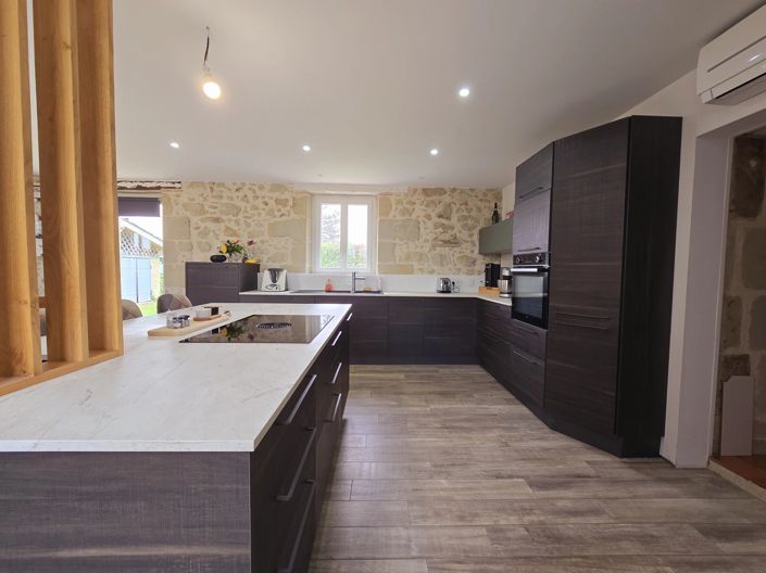 Image No.8-4 Bed House for sale