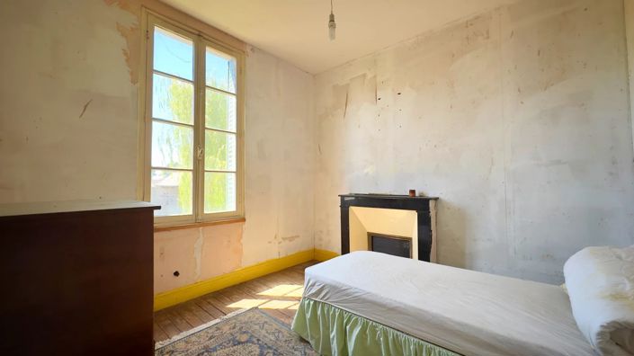 Image No.12-5 Bed House for sale