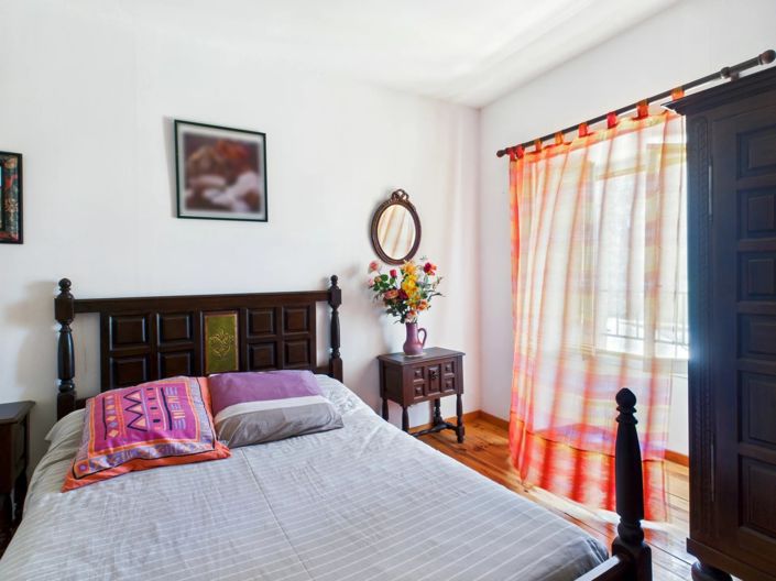 Image No.11-5 Bed House for sale