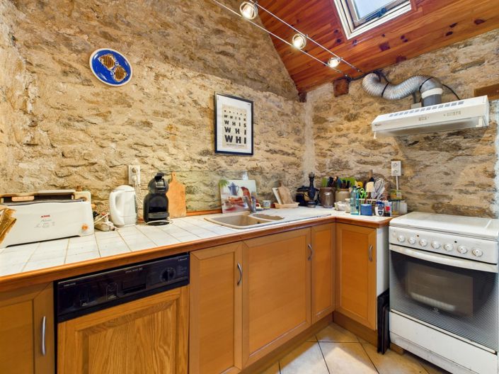 Image No.5-Maison de village de 2 chambres à vendre à Rieupeyroux