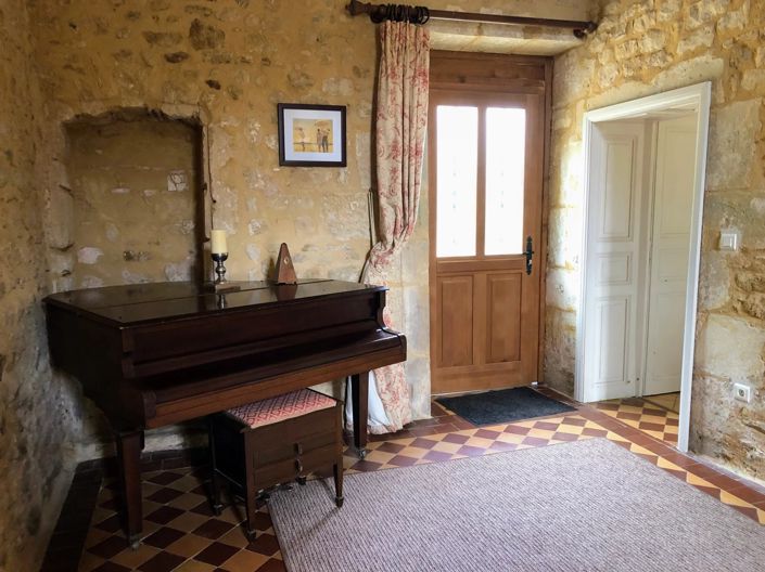 Image No.12-5 Bed House for sale