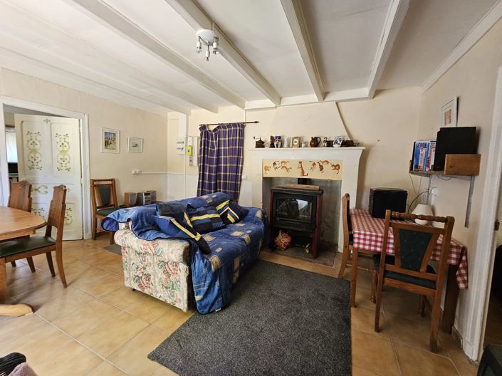 Image No.3-Maison de village de 3 chambres à vendre à Les Salles-Lavauguyon