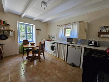 fab29858697f366bcb1ab9fd4ed8998fc0ed0cd3d2192