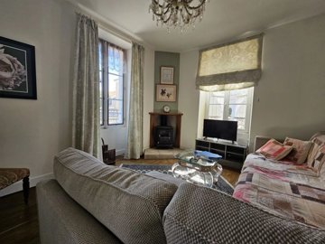 e18284f94622b0a36176efe3f261887917b3b138aa192