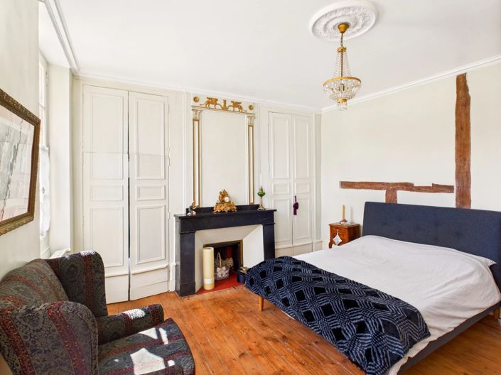 Image No.8-7 Bed House for sale