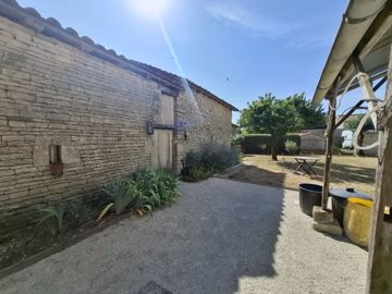 772ec331a13881adc7963320f33e6e2cf15119dbed192