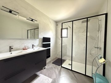 70fd27ff7637a83710376f986a953bf8aa44adc950192