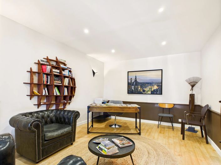 Image No.5-7 Bed House for sale