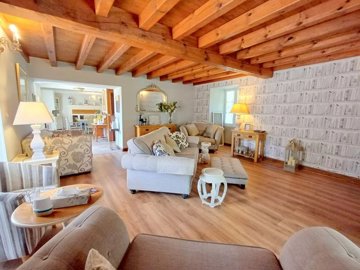 eb5a068a1878d7a555977a22bb231bd4525aa4725d160