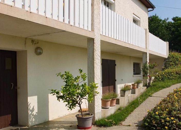 Image No.10-4 Bed House for sale