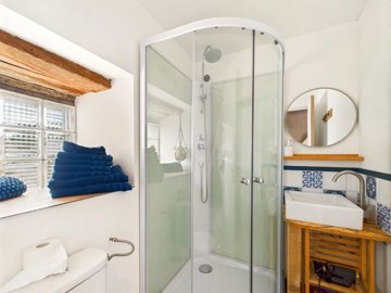 a6d640ebba8e4ffcebda15d26feaf123560e006dfe192