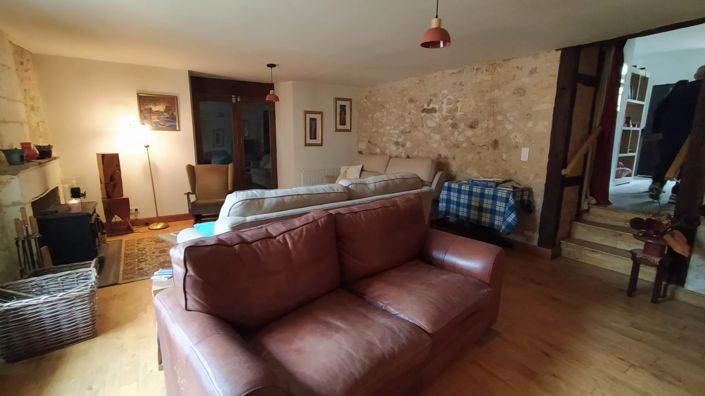 Image No.7-3 Bed Village House for sale