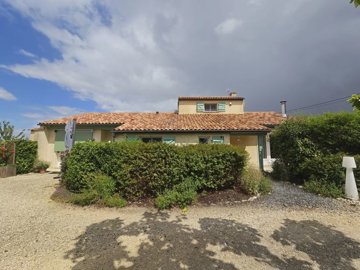 dda2f44eade58fb7927349bee4e89434a32fefb0f3400