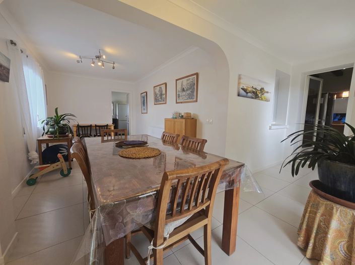 Image No.9-3 Bed House for sale