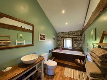 8584d7becfec8ff87229bf22e3193f4b763455da38192