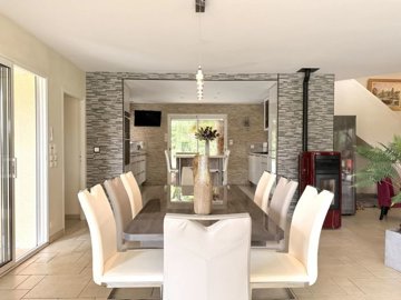 f21beeb9637bb622193575ab8355ffee6858c65e96192