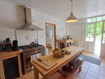 faf2ca06027a0953e641ddf2bc22458d145ae977c6160