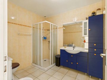 b482a5648caad6a9292cde5efd8fc830b66e3e23f3192